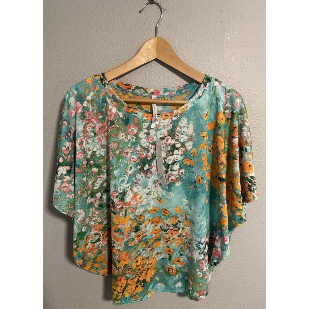 Womens Poncho Top Small Colorful Floral Dolman Sleeve Stretch Romantic Fairy NWT